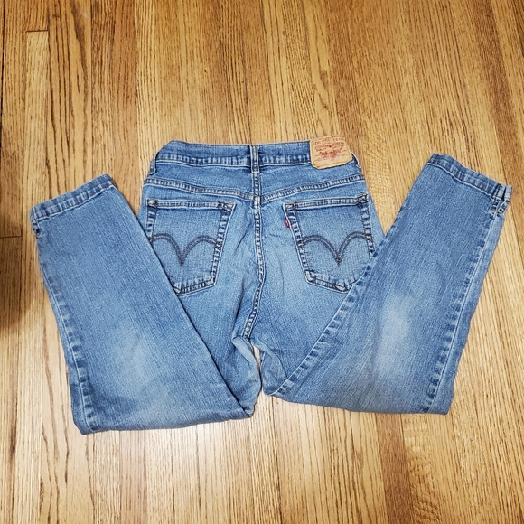Levi's Pants - Levi Capri Size 8